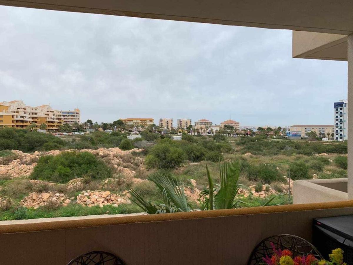 Acogedor Apartamento Al Lado De La Playa Alicante Exterior photo