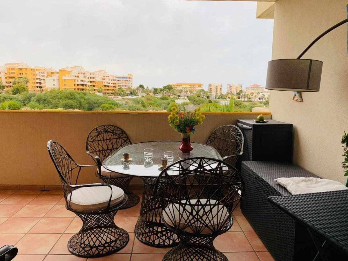 Acogedor Apartamento Al Lado De La Playa Alicante Exterior photo